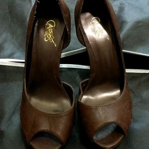 Carlos platform peeptoe pump